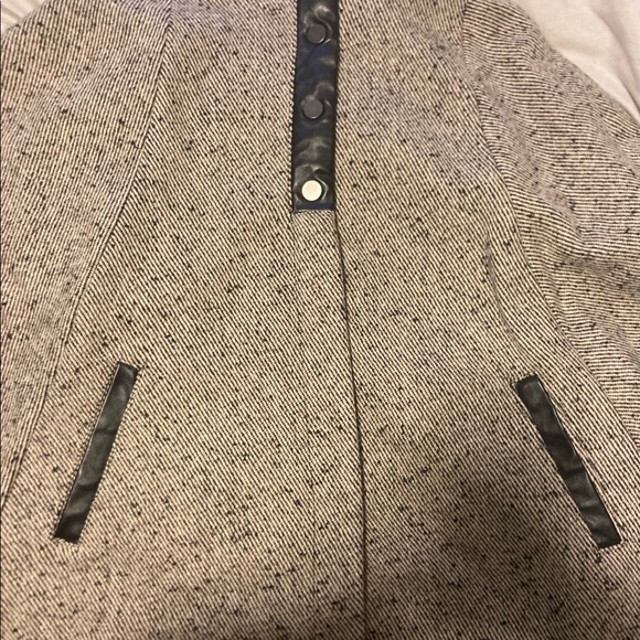 Dress Coat/Cloak - Picture 9 of 11